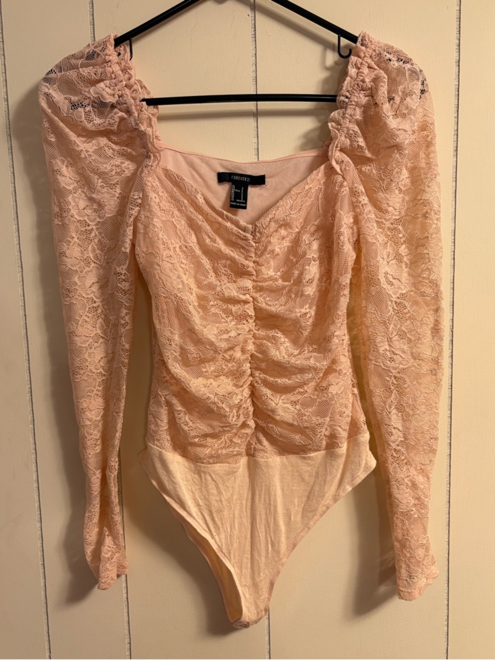 Forever 21 Peach Lace Puff-Sleeve Bodysuit